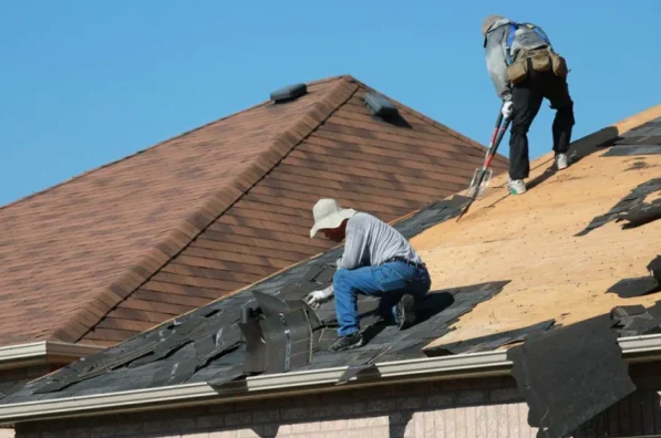 How Roof Replacement Improves Safety and Prevents Structural Issues?
